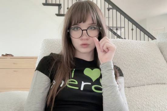 威斯克诱捕器！美女COSER《生化9》瑞贝卡美照