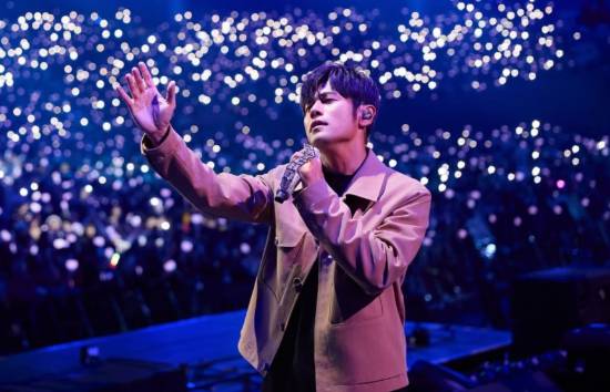 为购周杰伦演唱会门票 杭州女子深夜连转十余笔钱