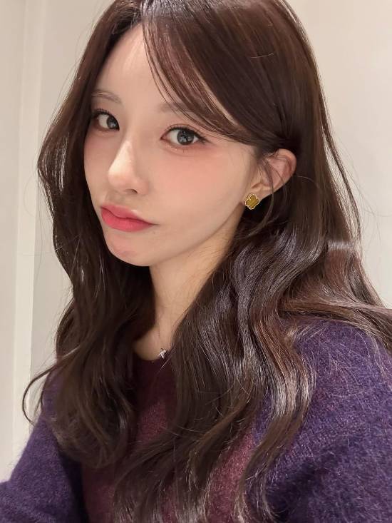 Rookie刚分手 疑似新女友曝光！韩国白富美御姐