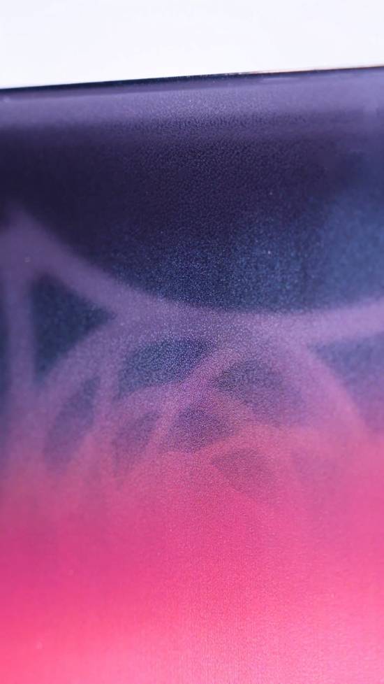 PS5外壳与手柄再出新款！亮面黑与霓虹色完美搭配